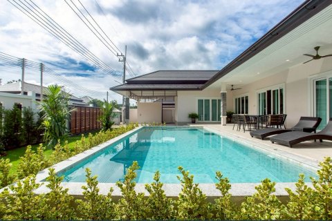 บ้านเดียว พร้อมสระส่วนตัว 3 ห้องนอน 3 ห้องน้ำ พร้อมตกแต่งเสร็จ